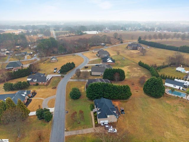 815 Shadow Creek Drive, Inman, SC 29349