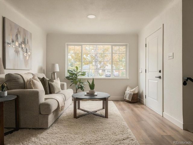 2941 Ivanhoe St, Denver, CO 80207