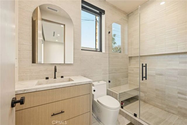 22924 Erwin Street, Woodland Hills, CA 91367