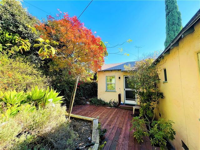 1616 Redcliff, Los Angeles, CA 90026