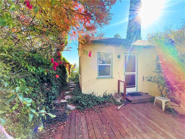1616 Redcliff, Los Angeles, CA 90026