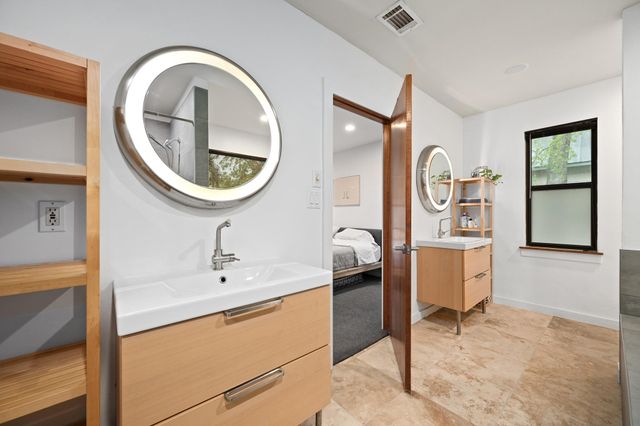 2111 Wright ST, Austin, TX 78704