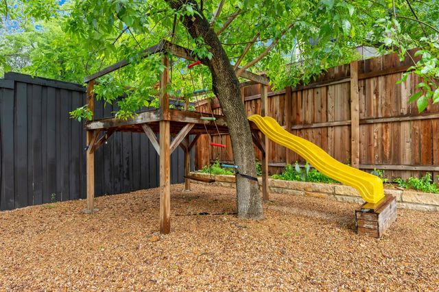 2111 Wright ST, Austin, TX 78704