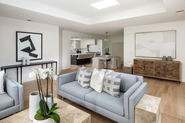 526 Pinecrest Drive, Los Altos, CA 94024