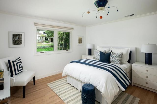 526 Pinecrest Drive, Los Altos, CA 94024