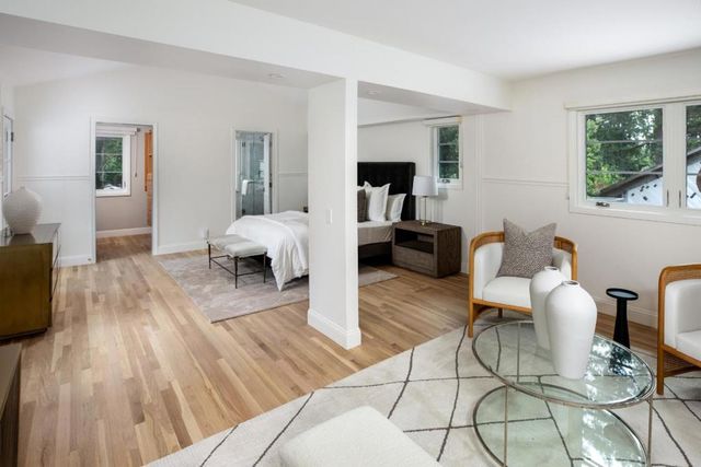 526 Pinecrest Drive, Los Altos, CA 94024