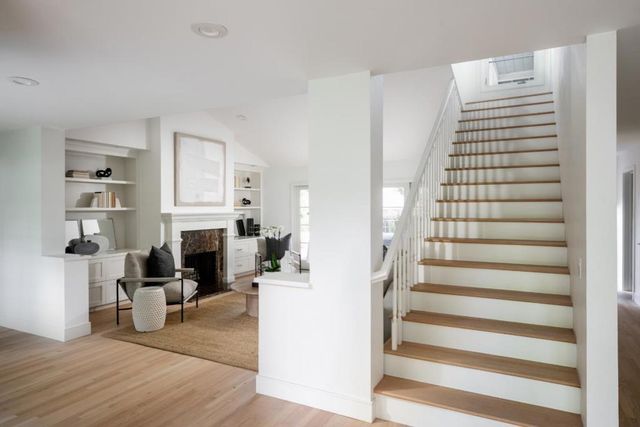 526 Pinecrest Drive, Los Altos, CA 94024