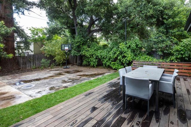 526 Pinecrest Drive, Los Altos, CA 94024