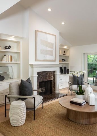 526 Pinecrest Drive, Los Altos, CA 94024