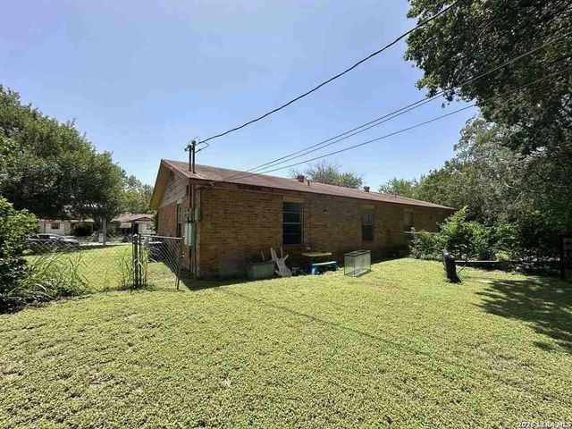 1525 Eichen, New Braunfels, TX 78130