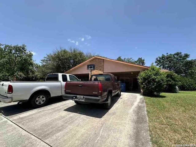 1525 Eichen, New Braunfels, TX 78130