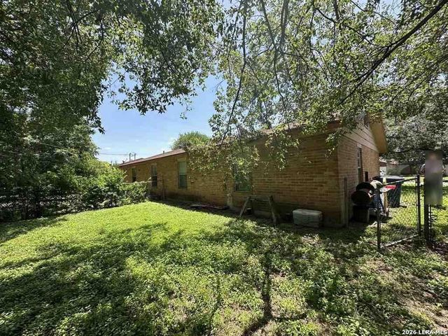 1525 Eichen, New Braunfels, TX 78130