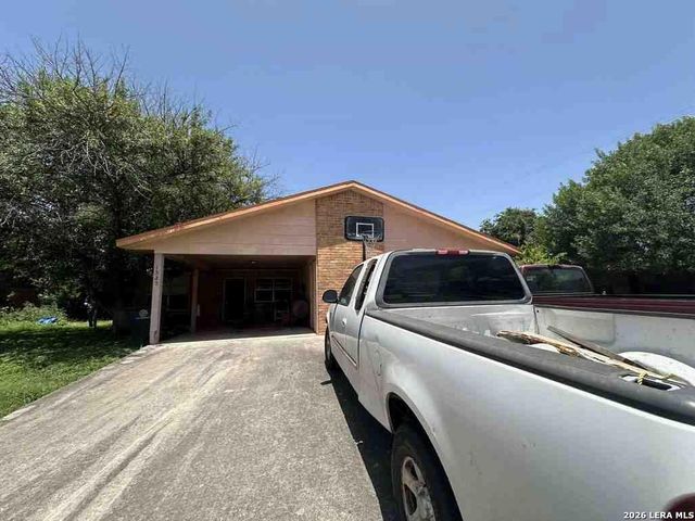 1525 Eichen, New Braunfels, TX 78130