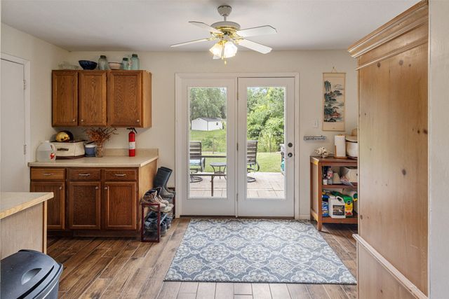 713 Midway Road, Tool, TX 75143