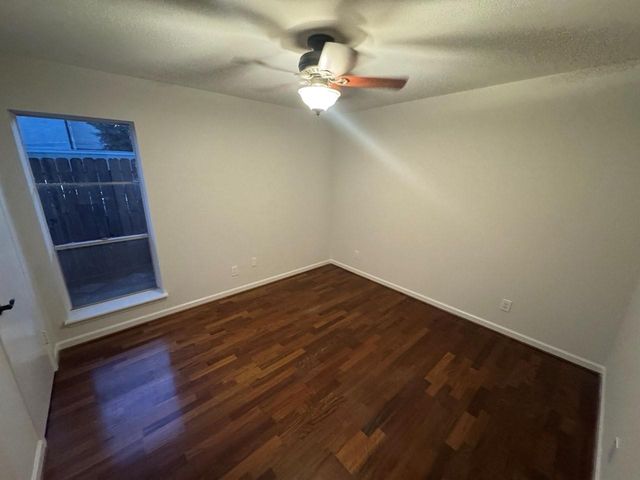 505 Westcott Street 102, Houston, TX 77007