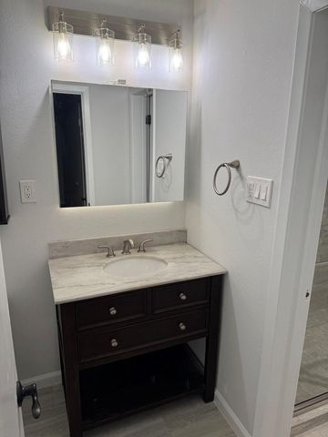 505 Westcott Street 102, Houston, TX 77007