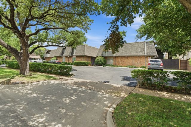 4112 Bowser Avenue 205, Dallas, TX 75219
