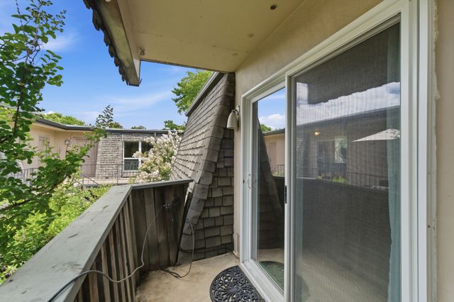 4112 Bowser Avenue 205, Dallas, TX 75219
