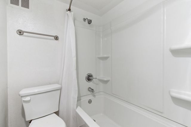 4112 Bowser Avenue 205, Dallas, TX 75219