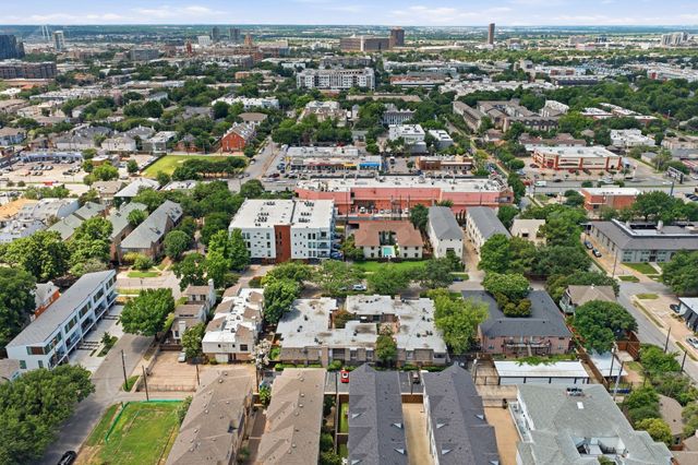 4112 Bowser Avenue 205, Dallas, TX 75219
