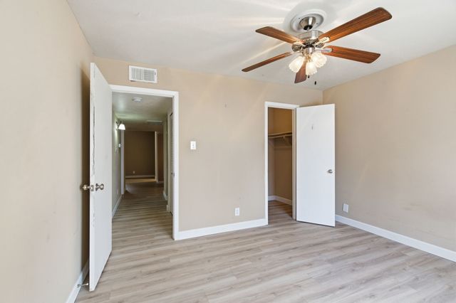 4112 Bowser Avenue 205, Dallas, TX 75219