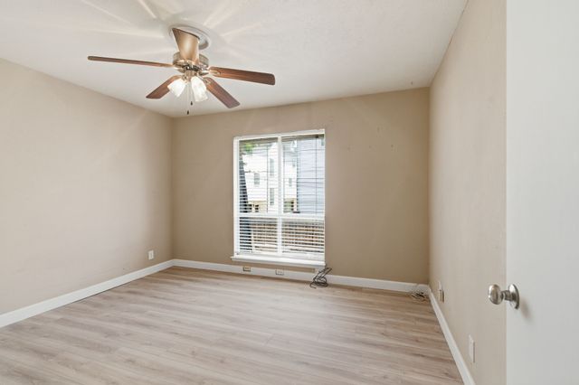 4112 Bowser Avenue 205, Dallas, TX 75219