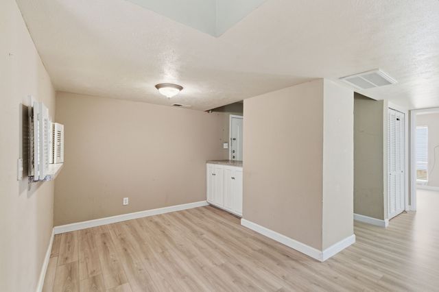4112 Bowser Avenue 205, Dallas, TX 75219