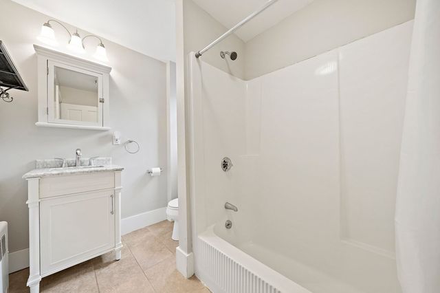 249 North St 1, Hingham, MA 02043