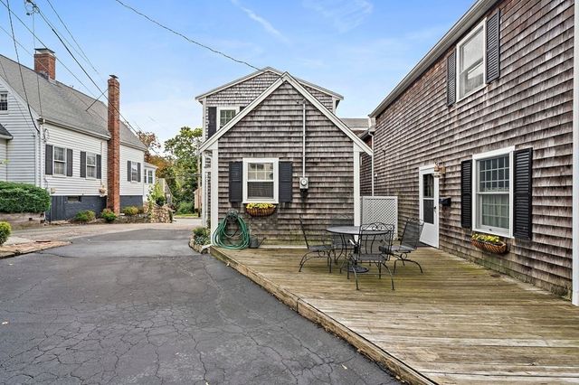 249 North St 1, Hingham, MA 02043