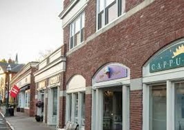 249 North St 1, Hingham, MA 02043