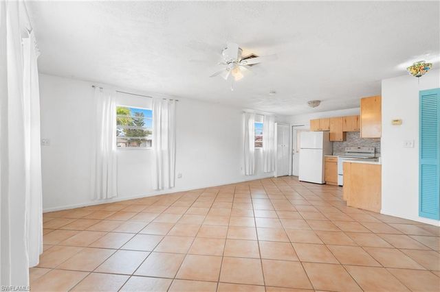 4231 Mariner LN, Bonita Springs, FL 34134