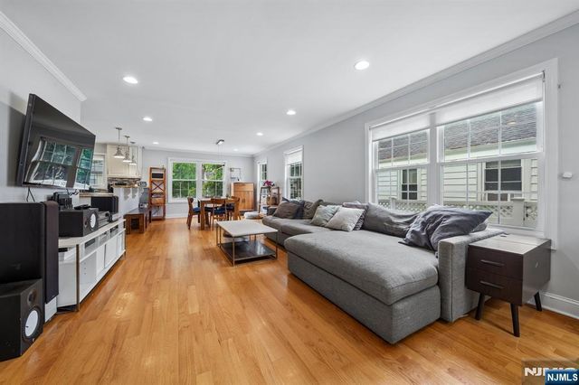 418 Ivy Lane, Englewood, NJ 07631