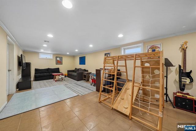 418 Ivy Lane, Englewood, NJ 07631