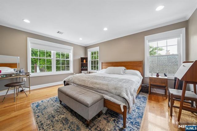 418 Ivy Lane, Englewood, NJ 07631