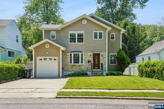 418 Ivy Lane, Englewood, NJ 07631