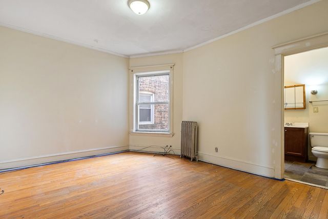 5126 S Greenwood Avenue 1, Chicago, IL 60615