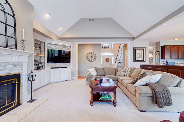 6 Quoin Crescent, Victor, NY 14564