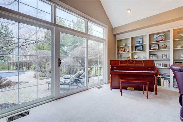 6 Quoin Crescent, Victor, NY 14564