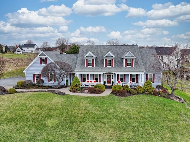 6 Quoin Crescent, Victor, NY 14564