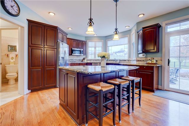 6 Quoin Crescent, Victor, NY 14564