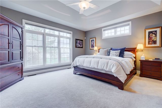 6 Quoin Crescent, Victor, NY 14564