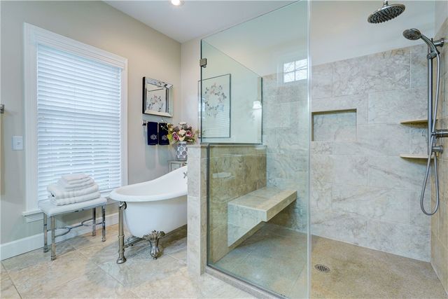 6 Quoin Crescent, Victor, NY 14564