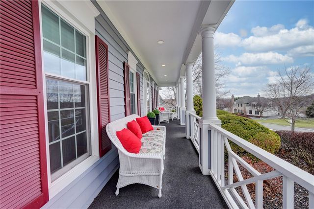 6 Quoin Crescent, Victor, NY 14564