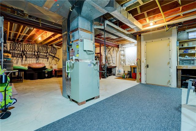 6 Quoin Crescent, Victor, NY 14564