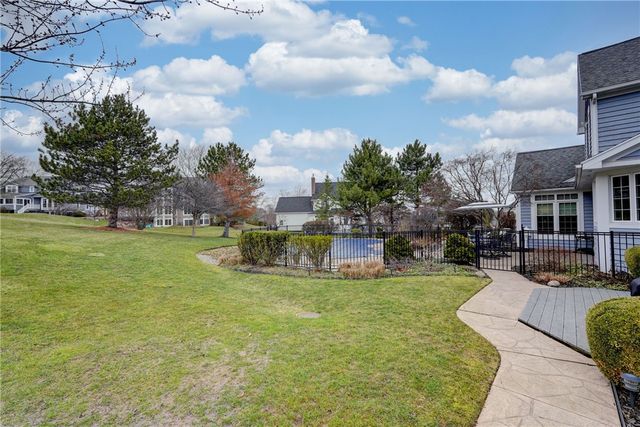 6 Quoin Crescent, Victor, NY 14564