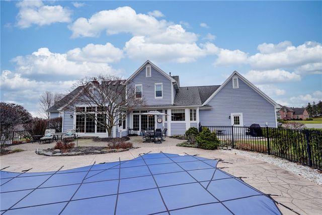 6 Quoin Crescent, Victor, NY 14564