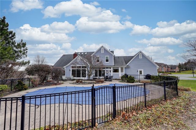 6 Quoin Crescent, Victor, NY 14564