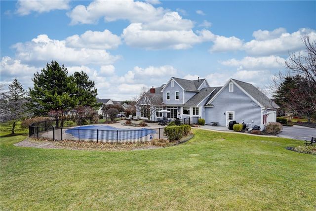 6 Quoin Crescent, Victor, NY 14564