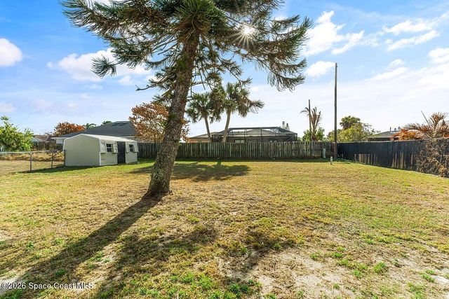 908 Landsdowne Drive, Sebastian, FL 32958