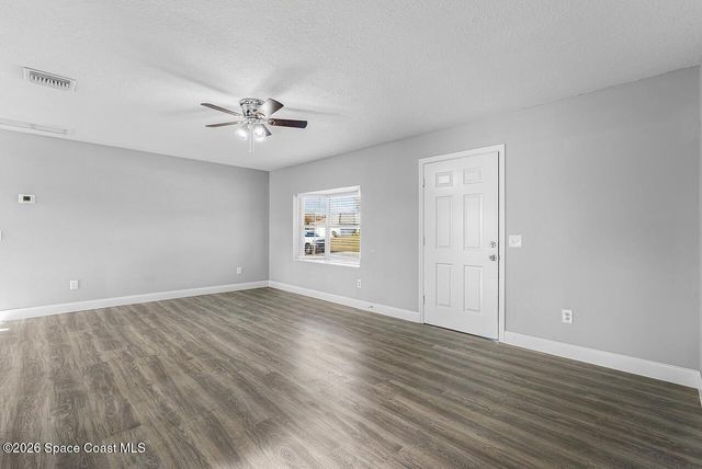 908 Landsdowne Drive, Sebastian, FL 32958